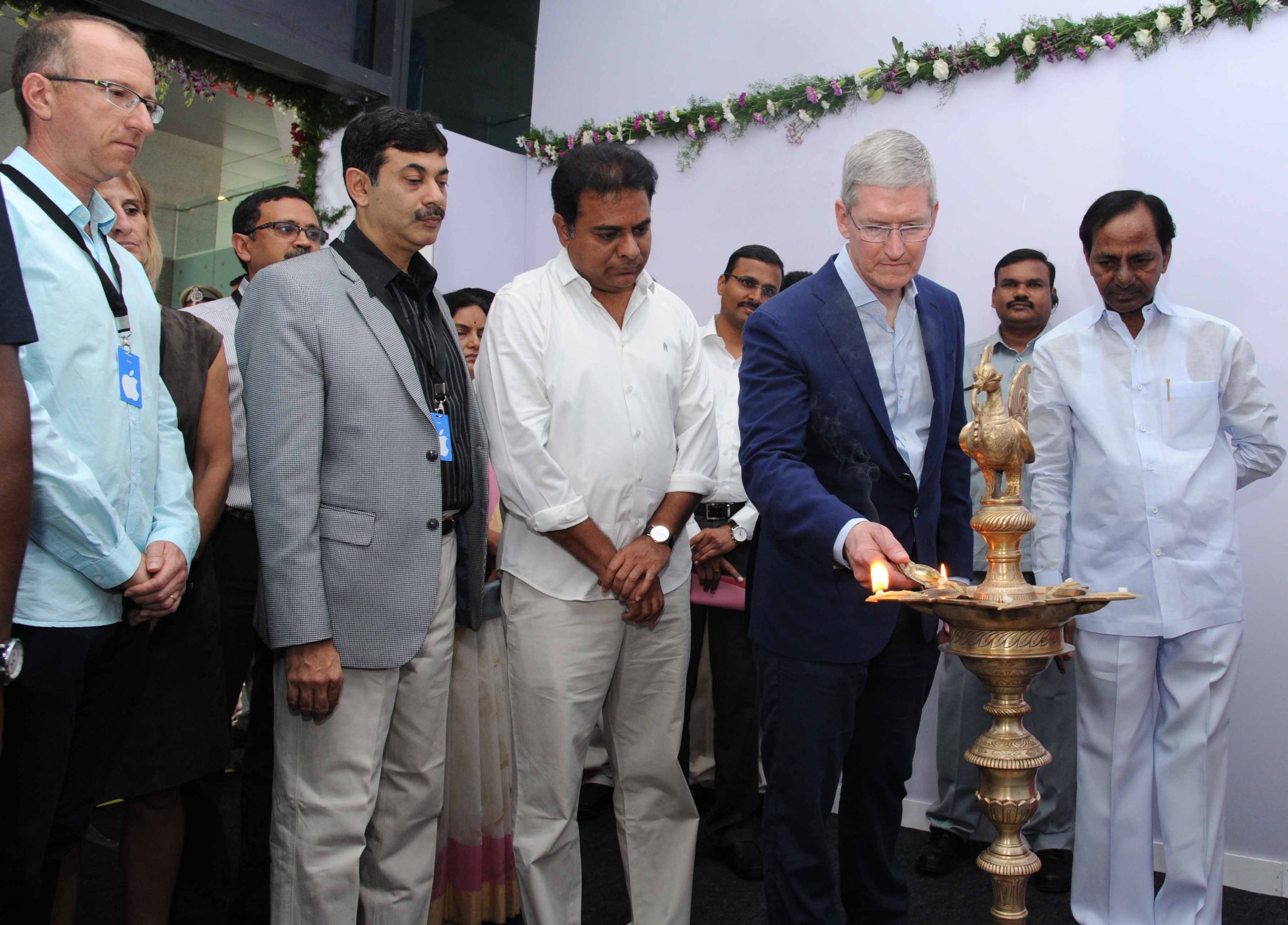 Apple Ceo Tim Cook And Minister Ktr And Cm Kcr At Waverock Building
