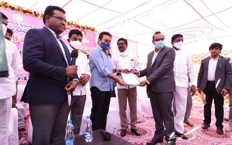 IT Minister Sri KT Rama Rao addressing the gathering after laying foundation stone for IT Hub Phase-II in Khammam on 02.04.2021.
