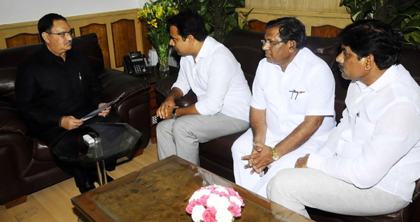Minister KTR calls on Union Ministers in New Delhi