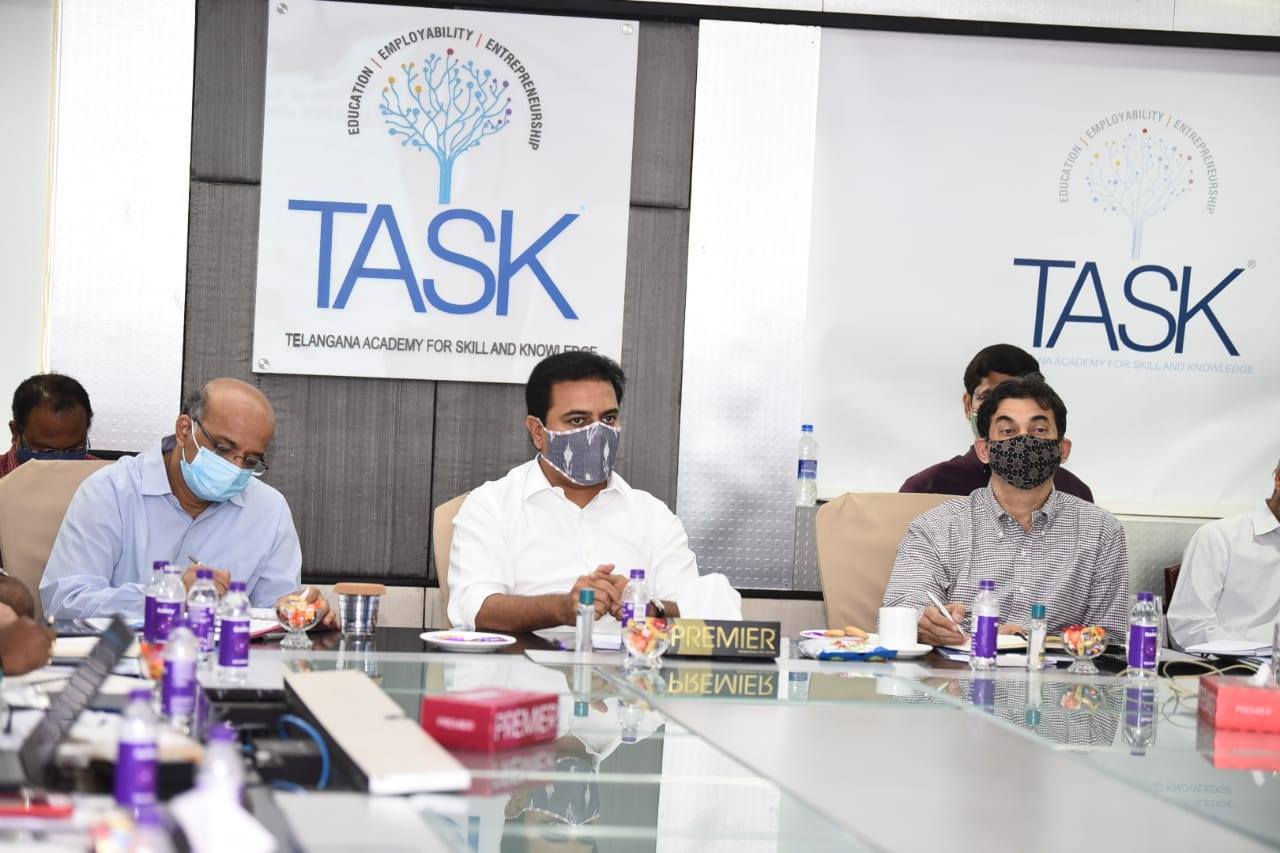 Minister Ktr Held A Review Meeting With It Department Officials 23 01 2021