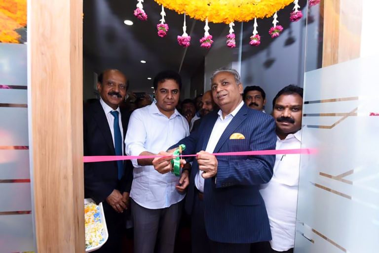 Minister Sri KTR formally inaugurated the Tech Mahindra Campus in Warangal. Ministers Sri Eatala Rajender, Sri Errabelli Dayakar Rao, Smt Satyavathi Rathod, and Tech Mahindra CEO CP Gurnani were present.