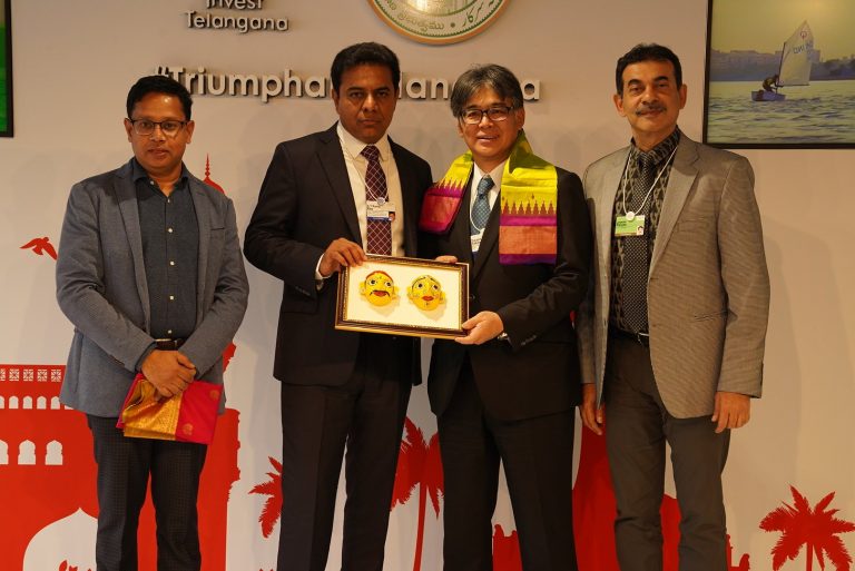 Minister KTR met Meesho and its Founder & CEO Mr. Vidit Aatrey in Davos