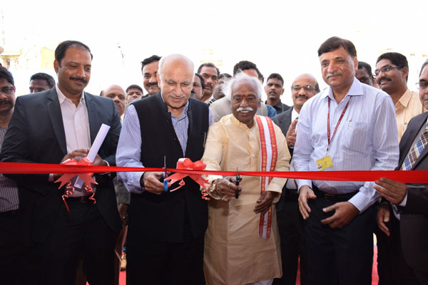 Union Ministers Sri M.J. Akbar and Sri Bandaru Dattatreya inaugurated DigiDhanMela in Hyderabad.