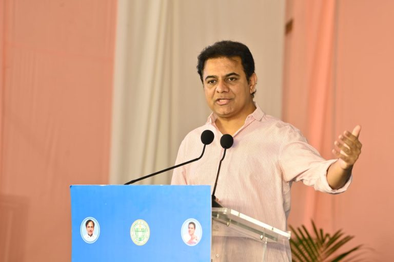 Minister Ktr Addressing In Interactive Session With It Industry Leaders, Organised By Hysea 09 01 2023 02